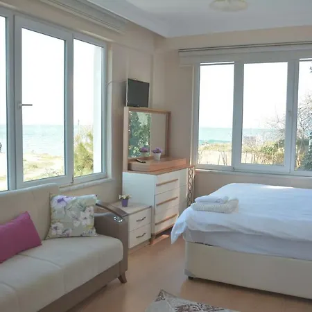 Paradise Jalal V.i.p Plaj Apartment *