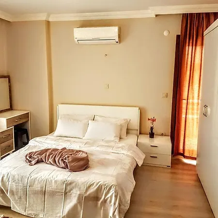 Apartment Paradise Jalal V.i.p Plaj *